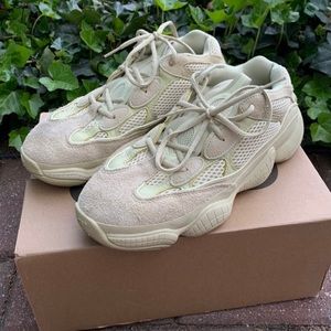 YEEZY 500 Supermoon Yellow 😍